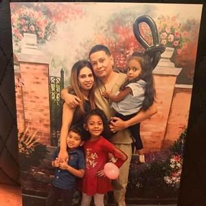 Meet your Posher, Aris